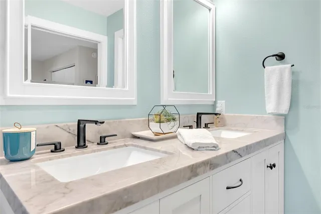 $4,000 | 1015 Spindle Palm Way, Apollo Beach, FL 33572