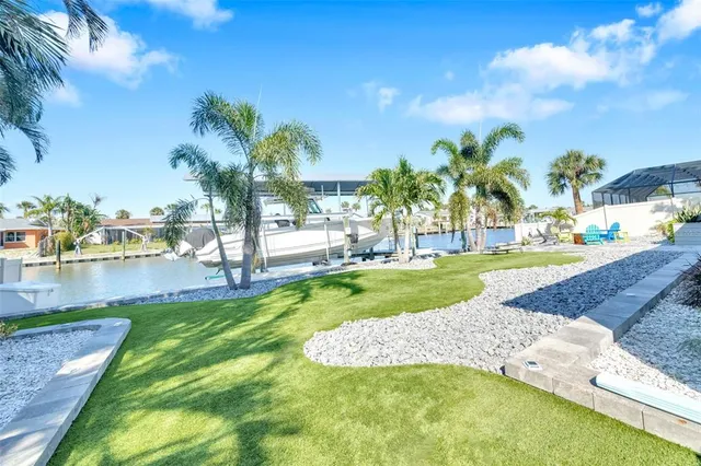 $4,000 | 1015 Spindle Palm Way, Apollo Beach, FL 33572