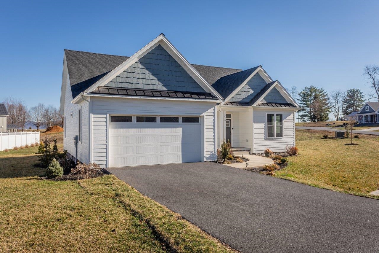 475 Beauford Road Harrisonburg, VA 22801 - Photo 51 of 75 a front view of a house with garden