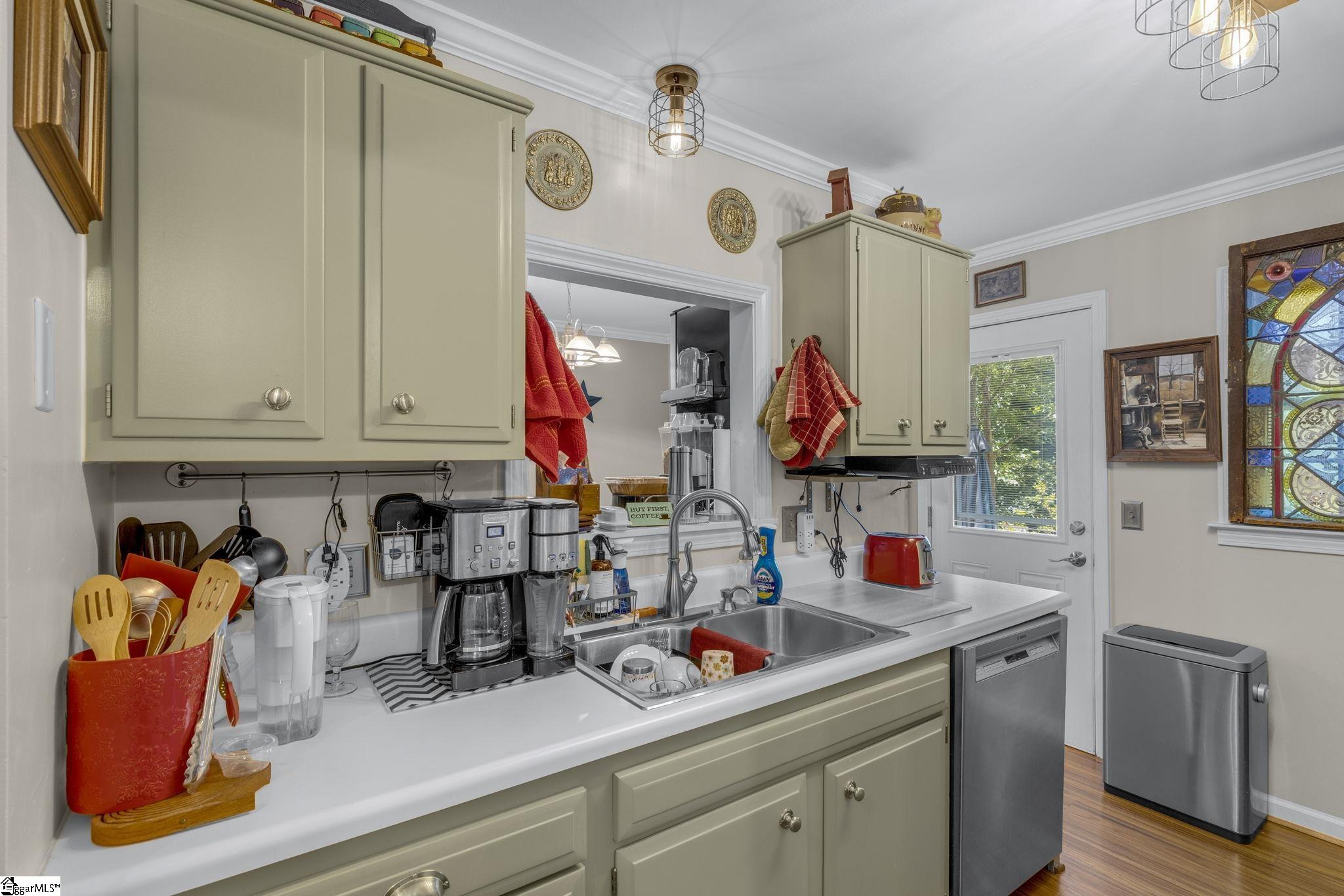 815 Edwards Road, Unit 2 Greenville, SC 29615 - Photo 12 of 36