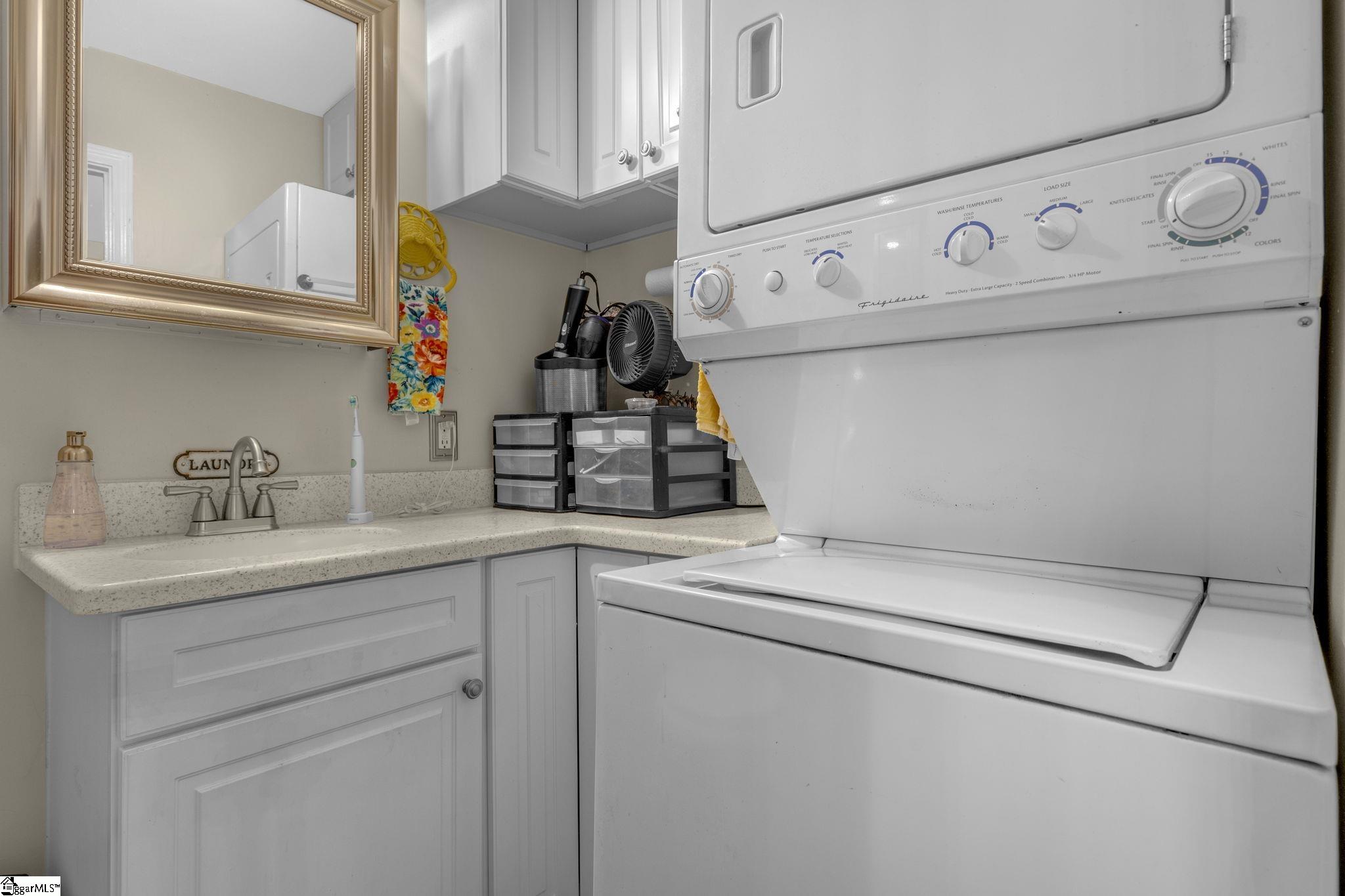 815 Edwards Road, Unit 2 Greenville, SC 29615 - Photo 18 of 36