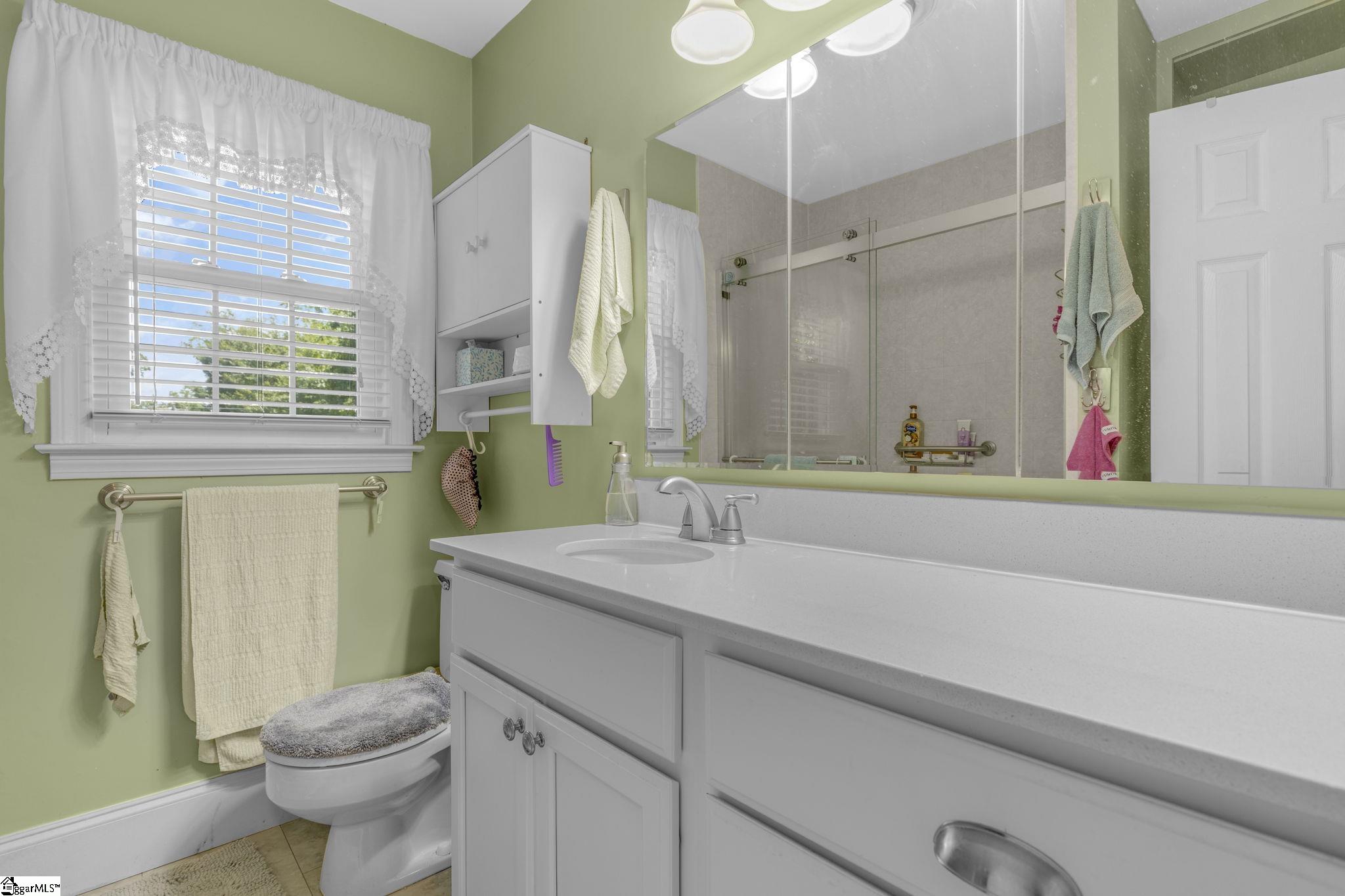 815 Edwards Road, Unit 2 Greenville, SC 29615 - Photo 22 of 36