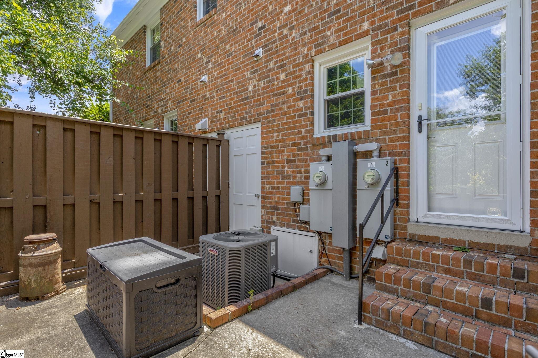815 Edwards Road, Unit 2 Greenville, SC 29615 - Photo 28 of 36