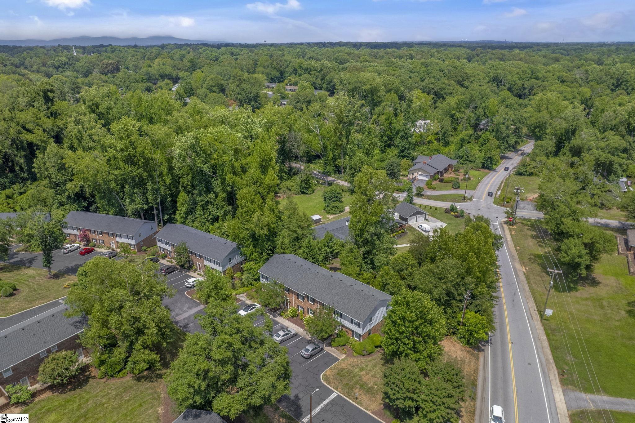 815 Edwards Road, Unit 2 Greenville, SC 29615 - Photo 31 of 36