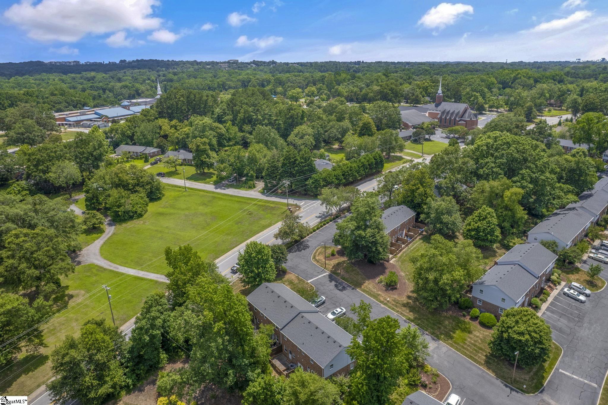 815 Edwards Road, Unit 2 Greenville, SC 29615 - Photo 34 of 36
