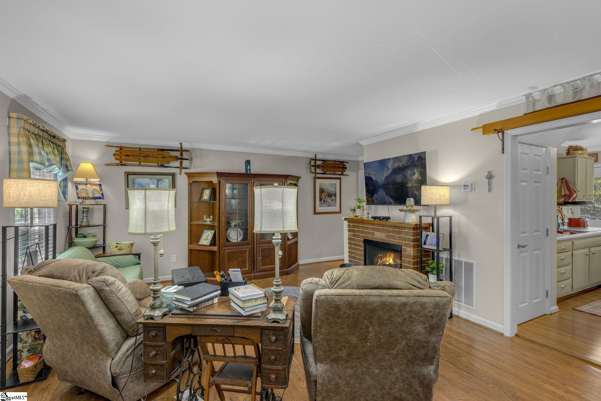 815 Edwards Road, Unit 2 Greenville, SC 29615 - Photo 6 of 36