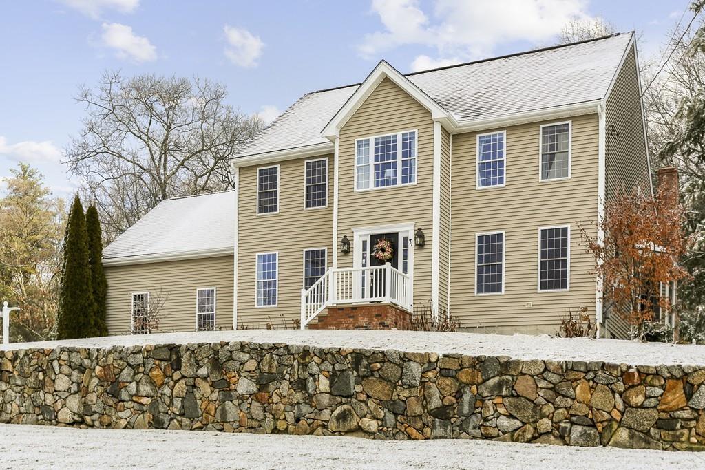71 Highridge Road Bellingham, MA 02019 - Photo 2 of 27 Gallery Image 2