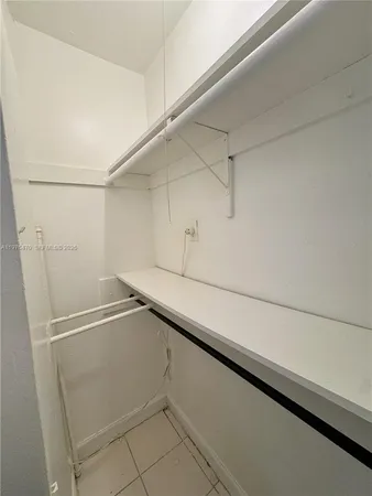 $1,295 | 124 Southeast 4th Street, Unit 2, Hallandale Beach, FL 33009