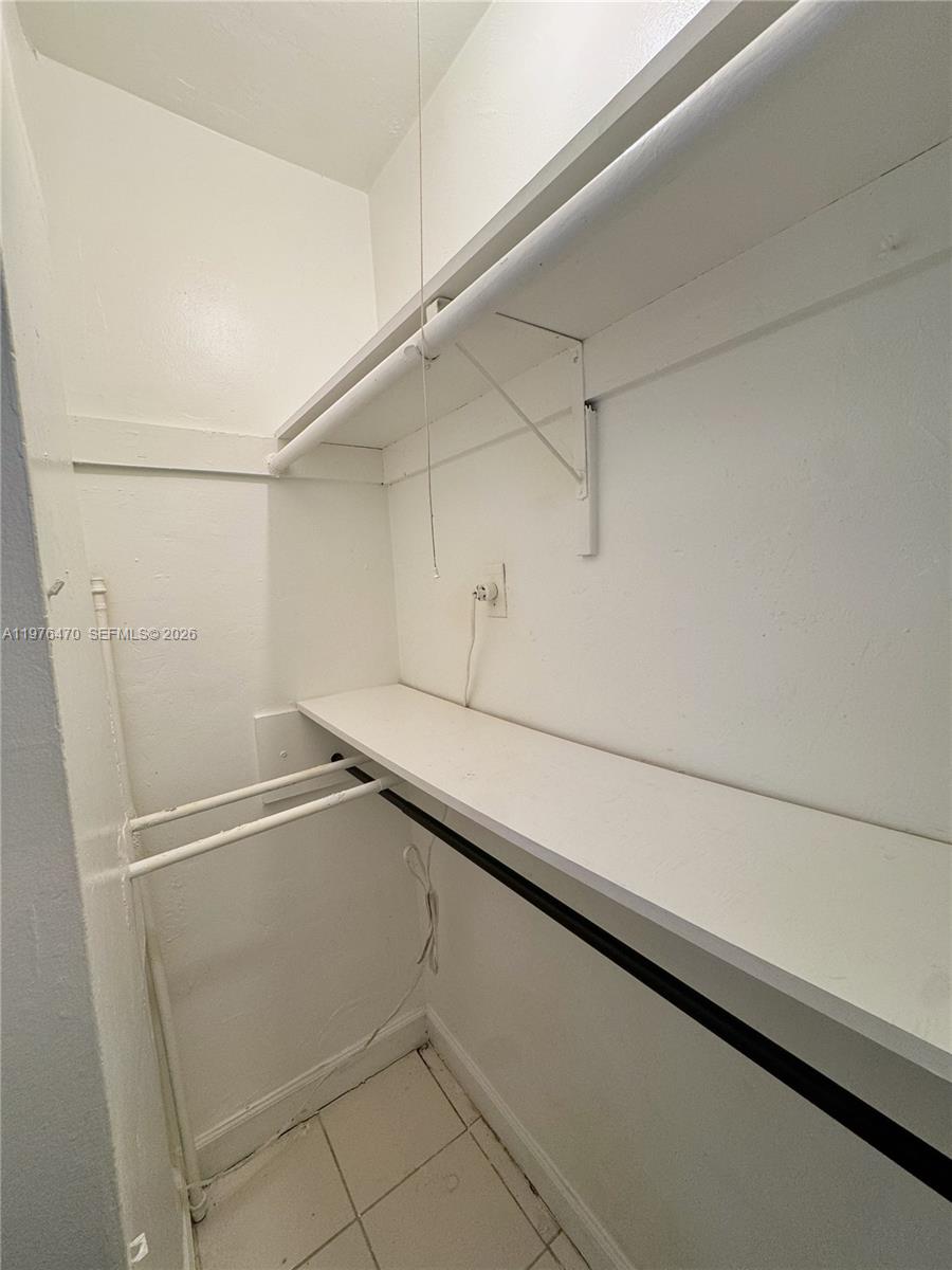 124 Southeast 4th Street, Unit 2 Hallandale Beach, FL 33009 - Photo 6 of 9