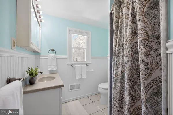 $1,199,000 | 168 Damview Drive, Media, PA 19063