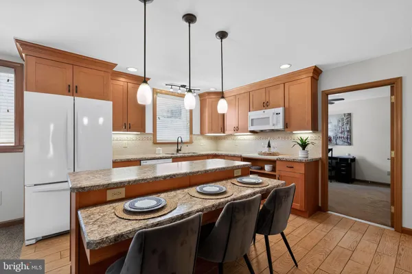 $1,199,000 | 168 Damview Drive, Media, PA 19063