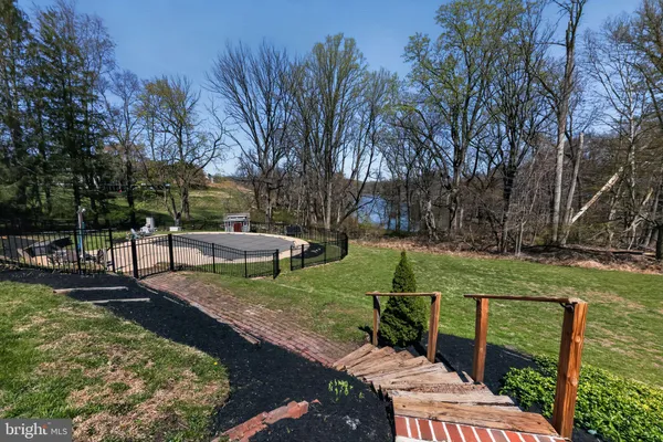 $1,199,000 | 168 Damview Drive, Media, PA 19063