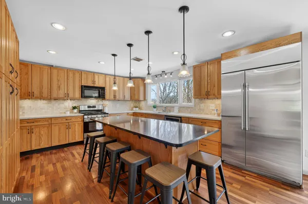 $1,199,000 | 168 Damview Drive, Media, PA 19063