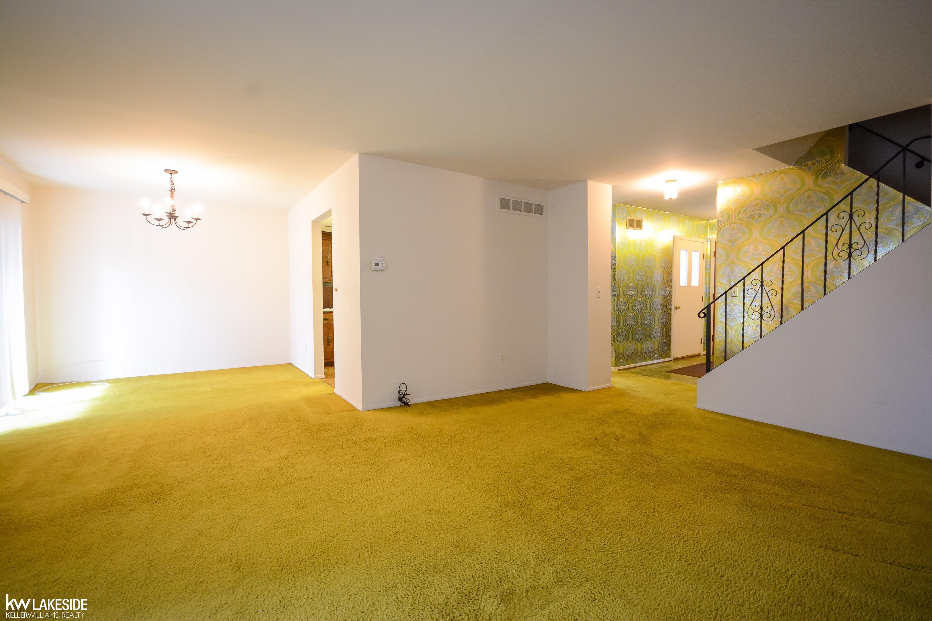 83 Manor Way Rochester, MI 48309 - Photo 5 of 27 50084698-4.JPG