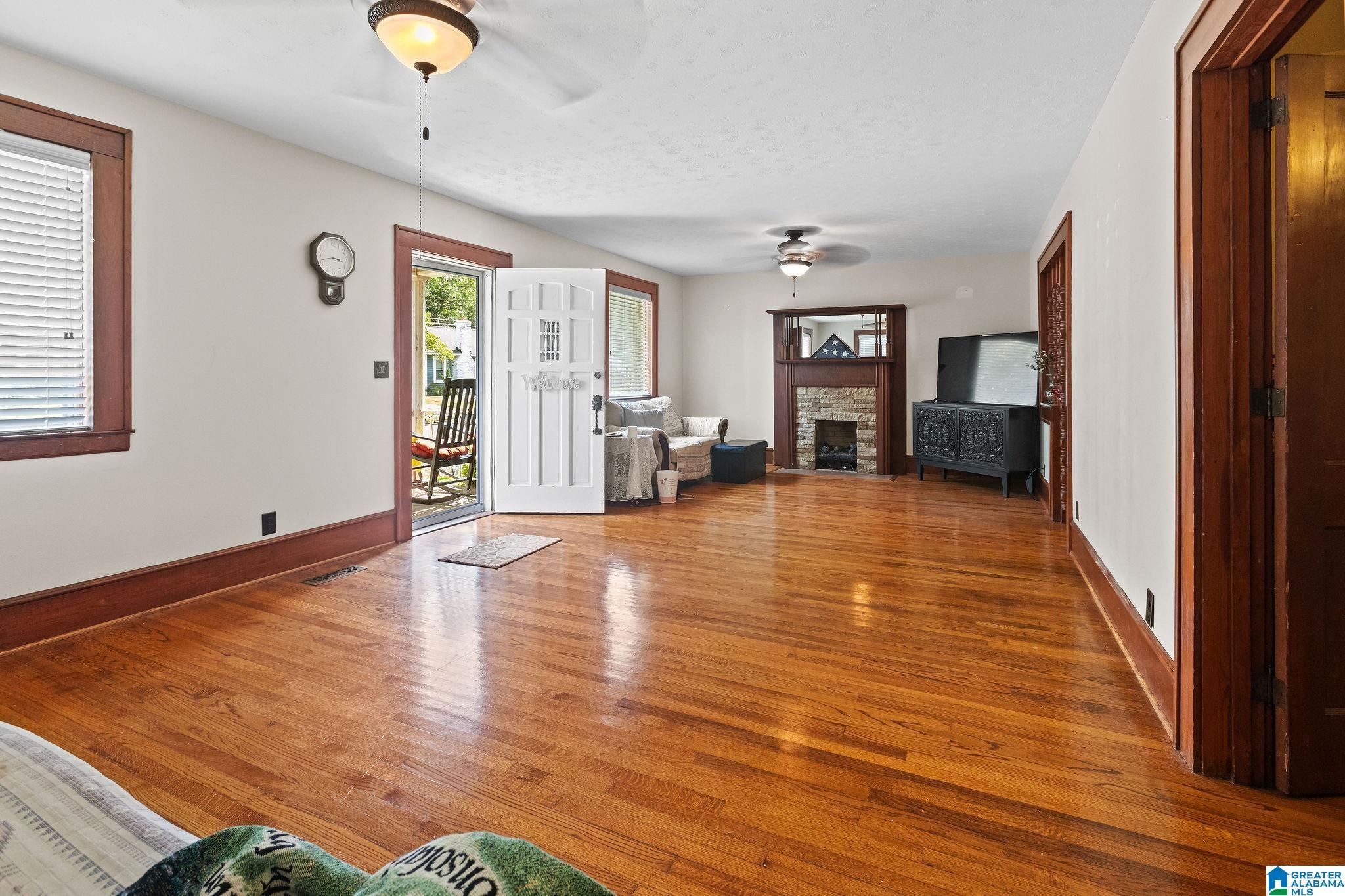 645 Turrentine Street Gadsden, AL 35901 - Photo 7 of 34