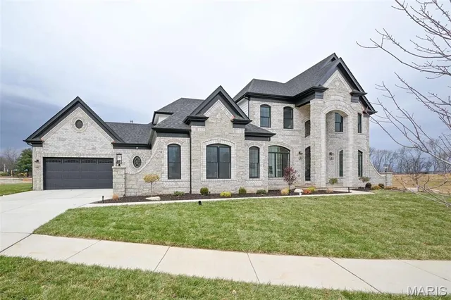 $1,840,000 | 776 Schaeffer's Grove, Chesterfield, MO 63005