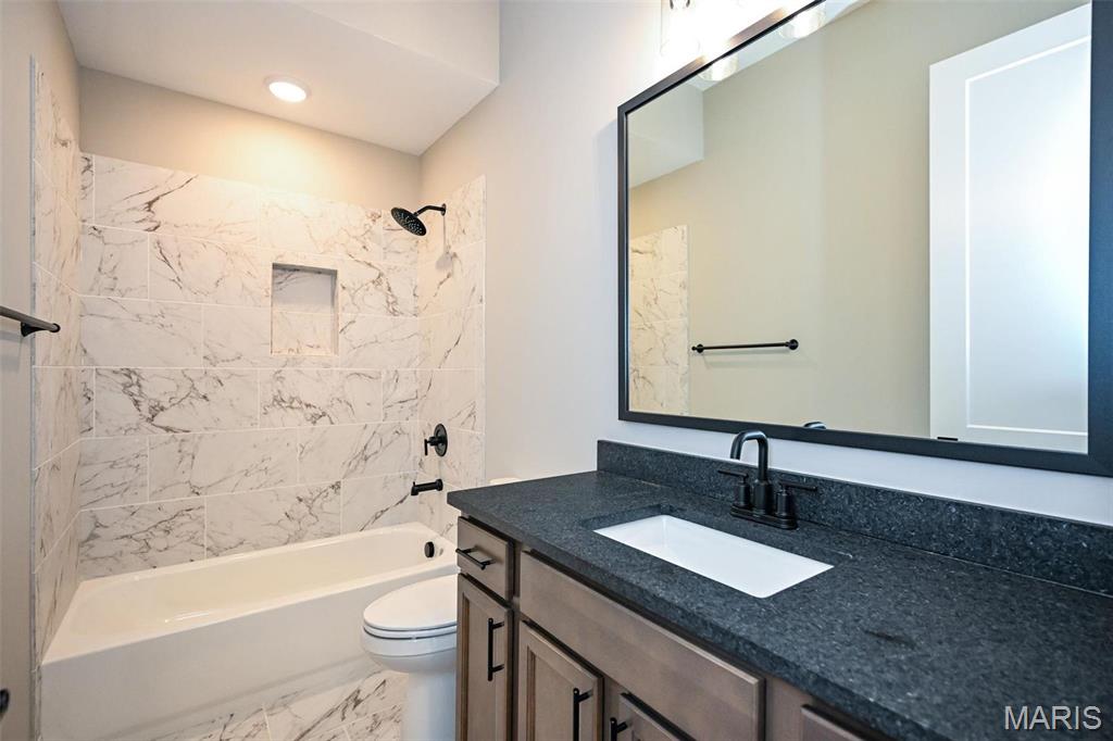 776 Schaeffer's Grove Chesterfield, MO 63005 - Photo 74 of 75