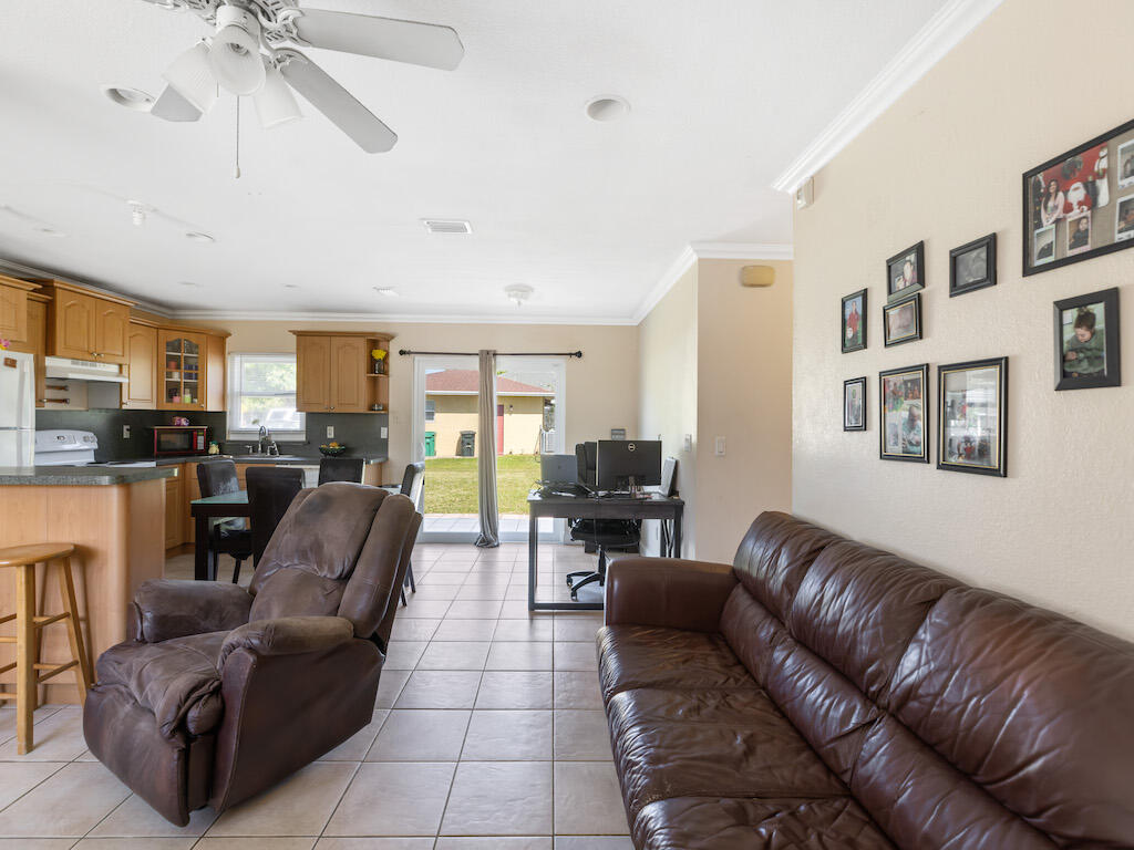 6704 Eden Road Fort Pierce, FL 34951 - Photo 8 of 32 0B2A9017