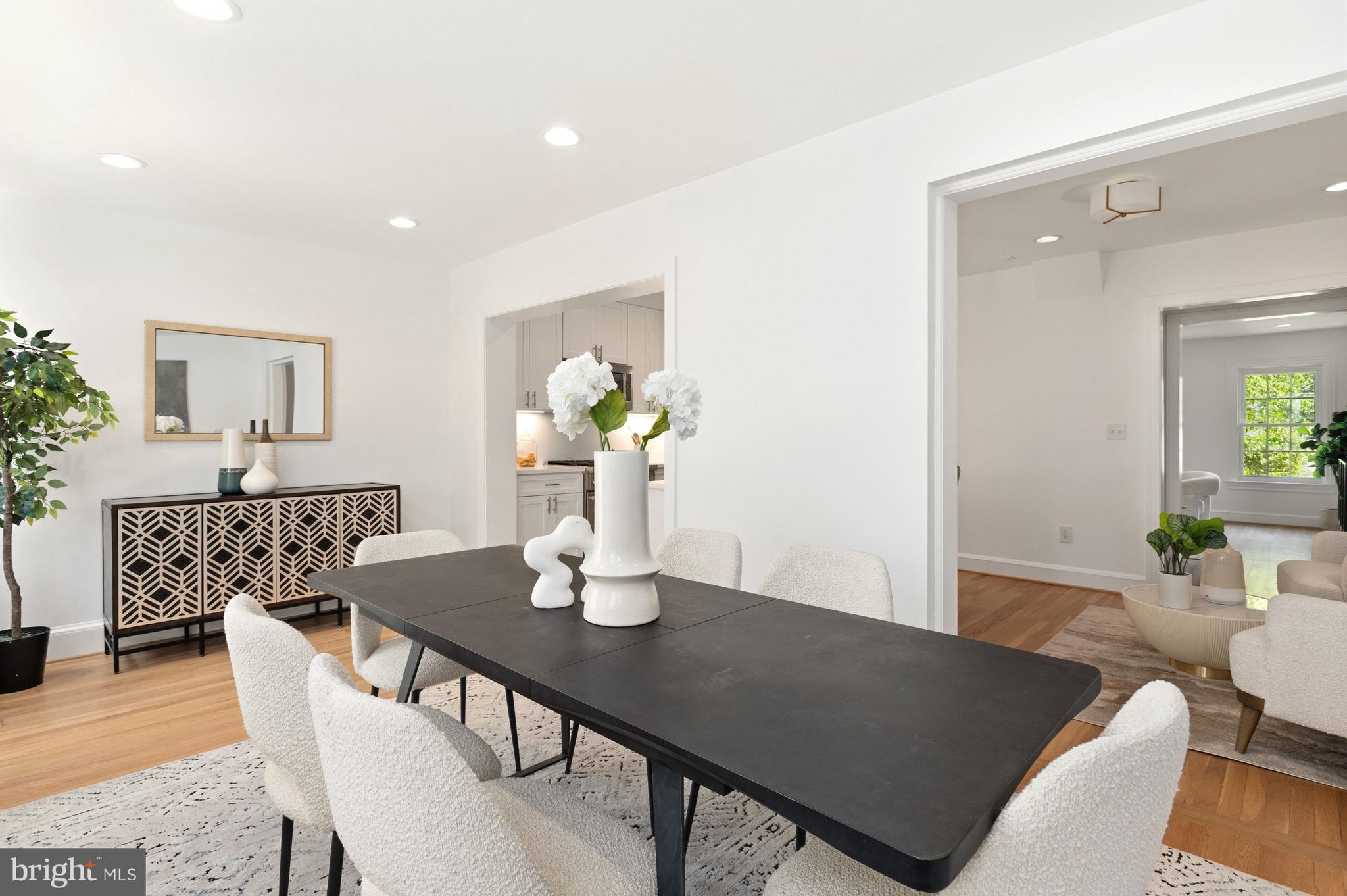 3533 R Street Northwest Washington, DC 20007 - Photo 10 of 27 Dining Room