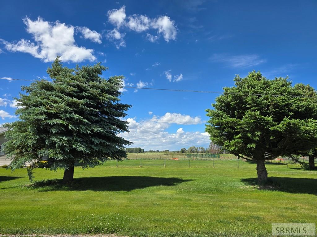 3927 East 400 North Rigby, ID 83442 - Photo 2 of 51