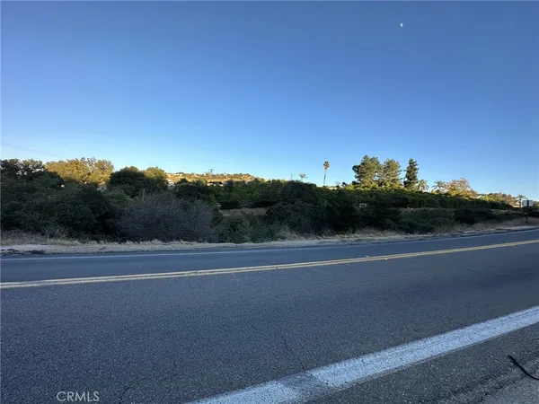 a view of a tennis court