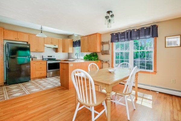 322 Lower County Road Dennis, MA 02639 - Photo 5 of 24 Gallery Image 5
