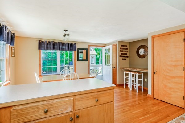 322 Lower County Road Dennis, MA 02639 - Photo 6 of 24 Gallery Image 6