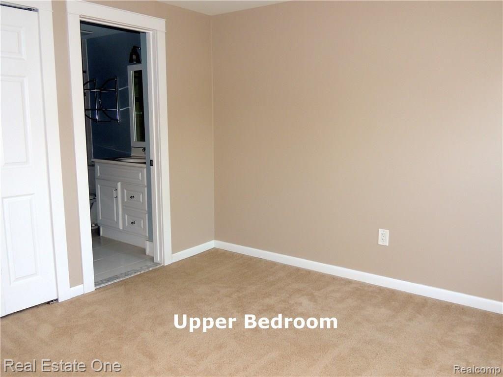 1018 Willow Grove Court, Unit 137 Rochester, MI 48307 - Photo 13 of 32