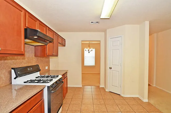 $2,400 | 5327 Stonegate Drive, Richmond, TX 77407