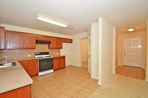 $2,400 | 5327 Stonegate Drive, Richmond, TX 77407