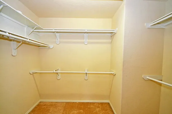 $2,400 | 5327 Stonegate Drive, Richmond, TX 77407