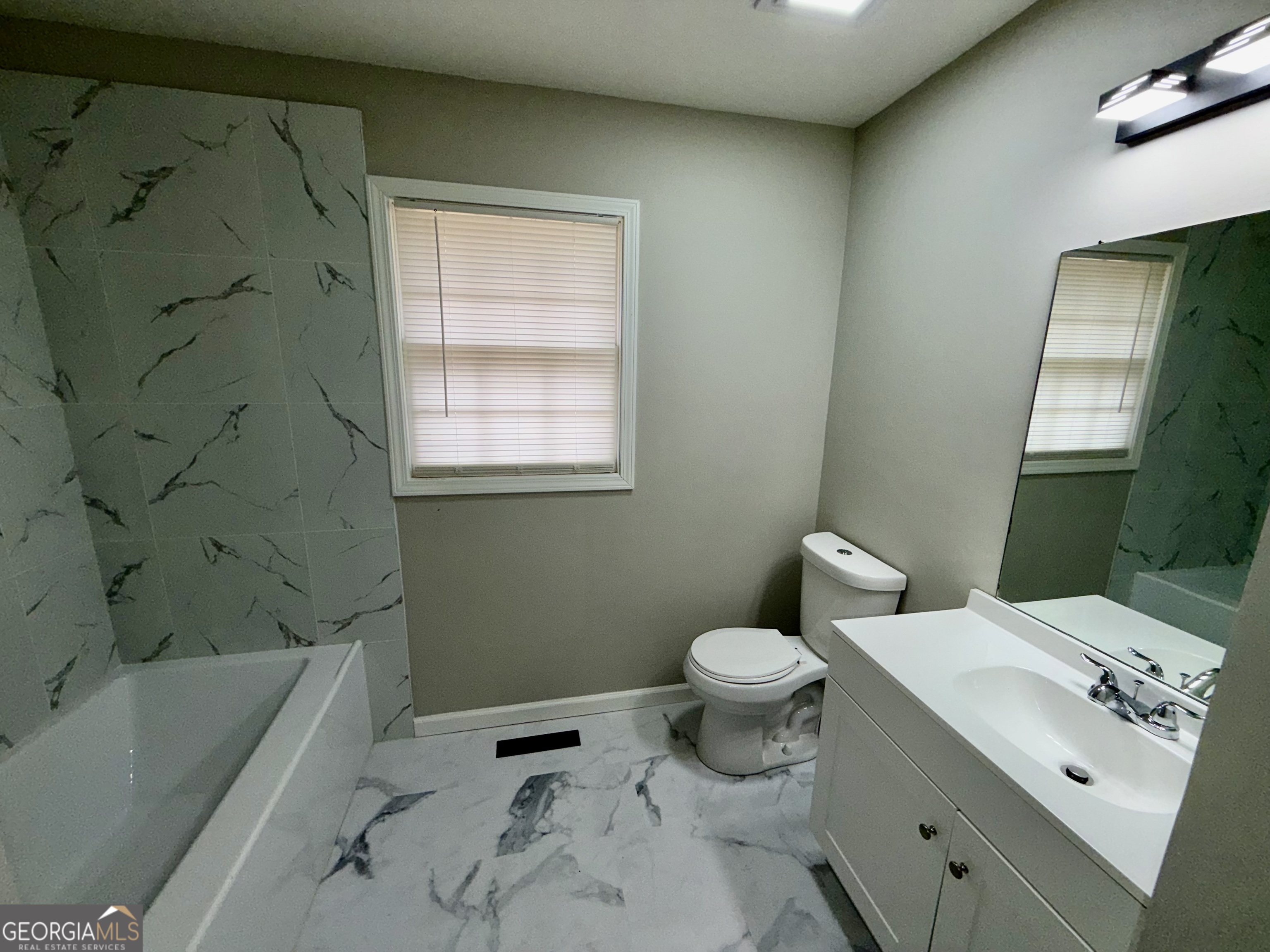 82 Hubbard Street Bowersville, GA 30516 - Photo 8 of 10