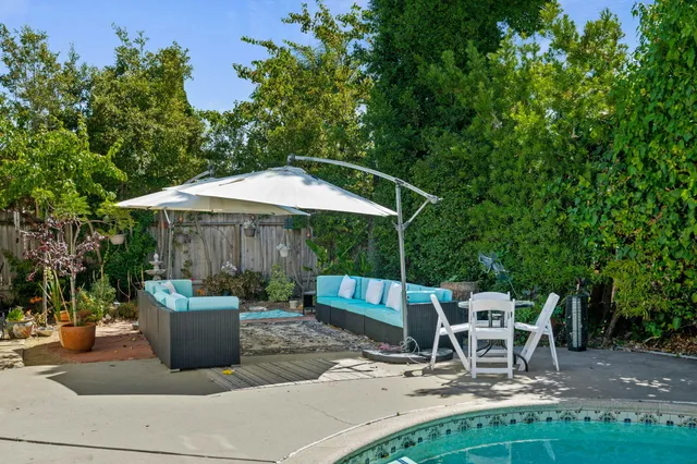 $1,827,000 | 6555 Camino Venturoso, Goleta, CA 93117