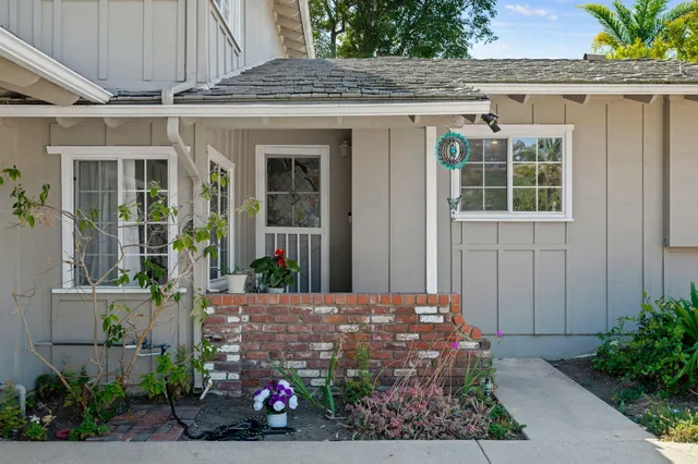 $1,827,000 | 6555 Camino Venturoso, Goleta, CA 93117