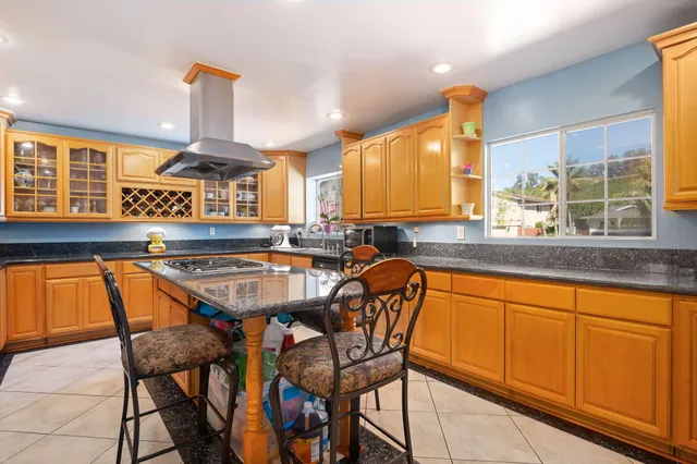 $1,827,000 | 6555 Camino Venturoso, Goleta, CA 93117