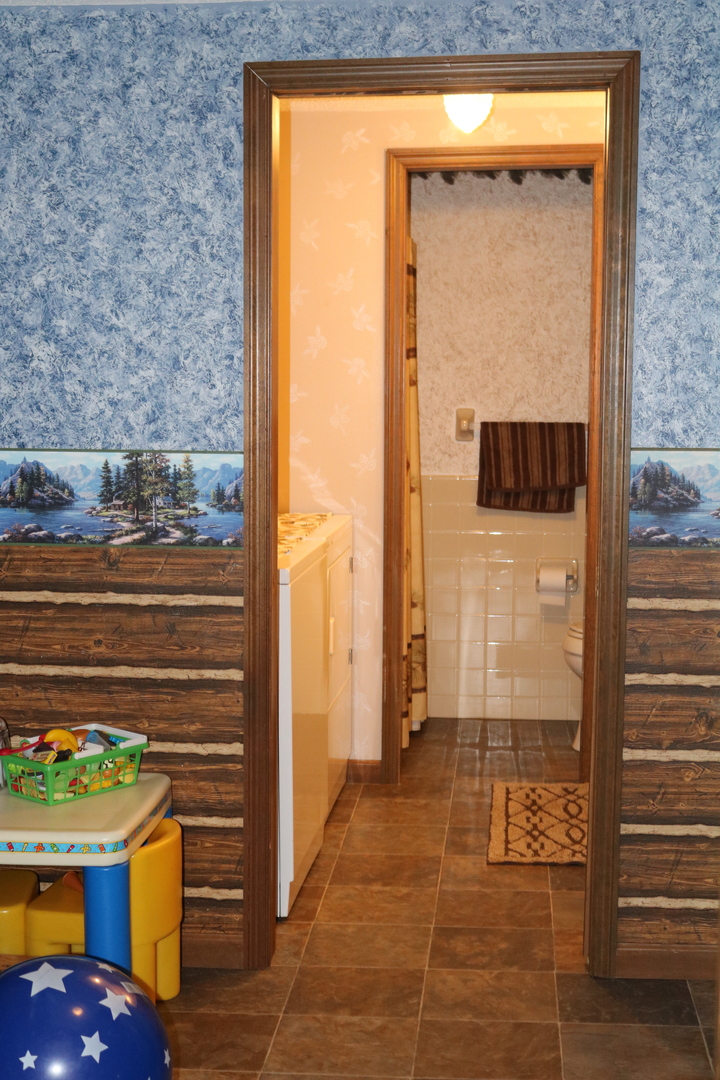 2485 Hoover Road Deer Grove, IL 61243 - Photo 9 of 26 Gallery Image 9