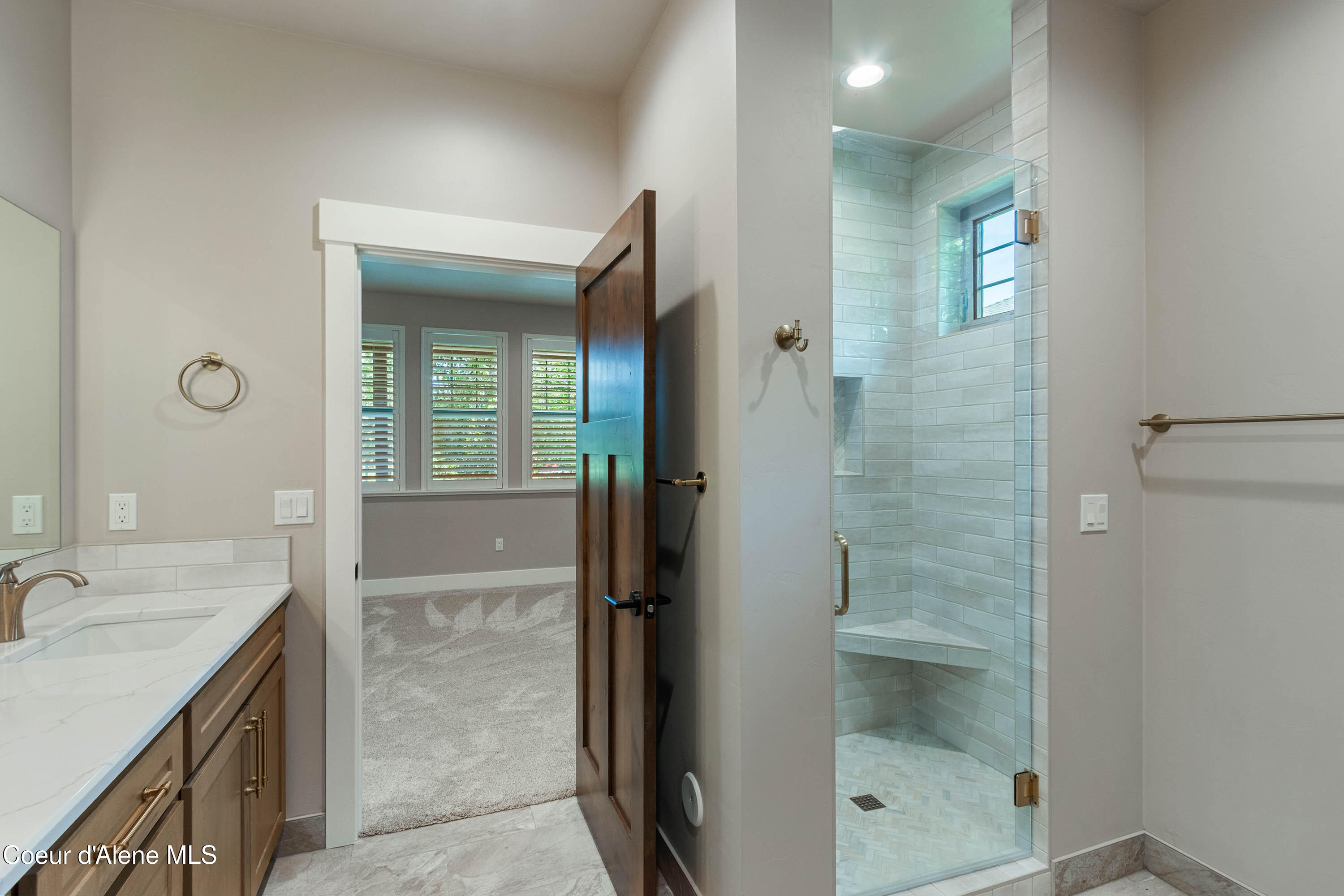 403 Slaveck Dover, ID 83825 - Photo 29 of 52 Guest Bathroom Shower