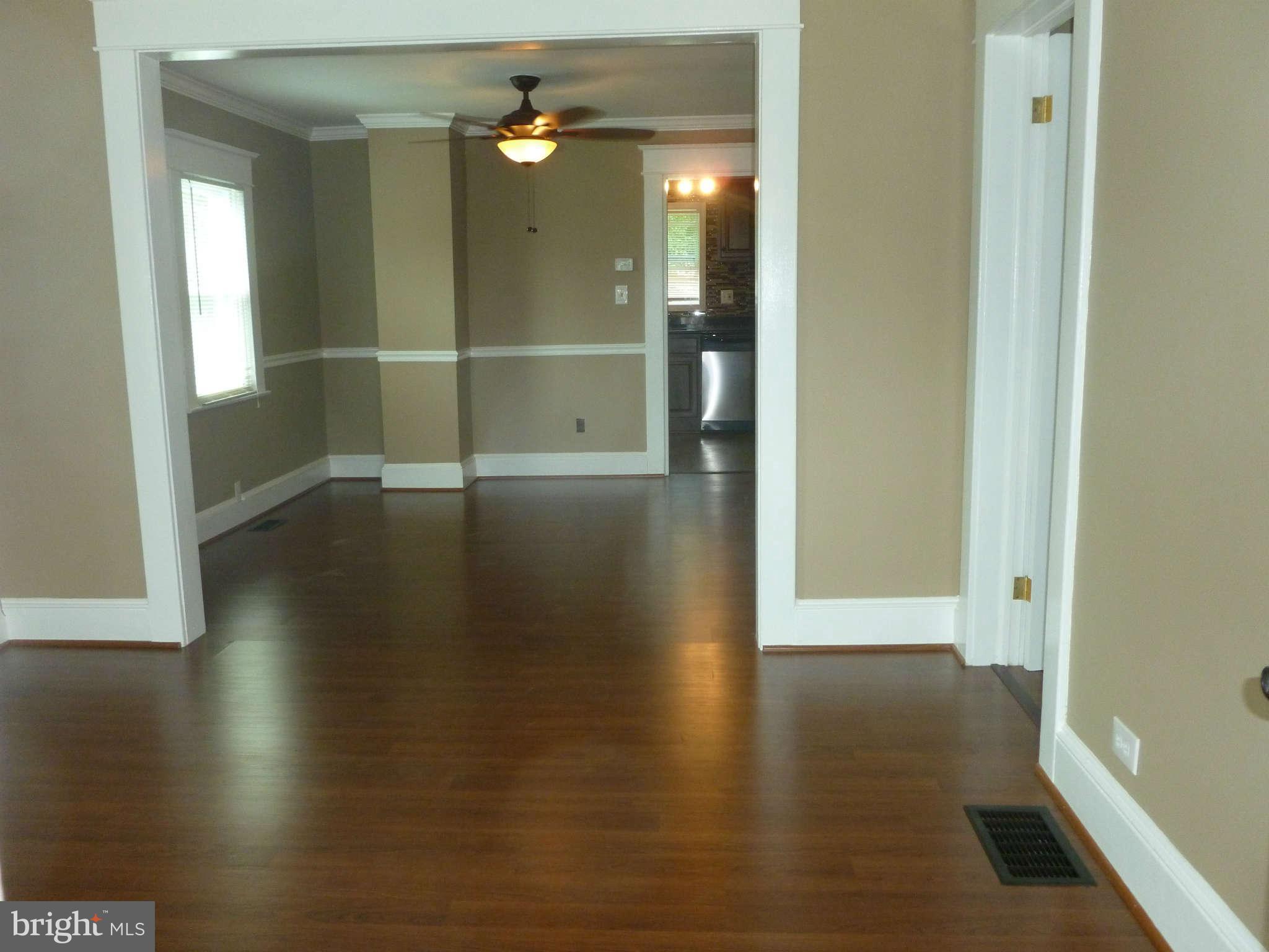 338 Poplar Road Baltimore, MD 21221 - Photo 3 of 30 Interior General