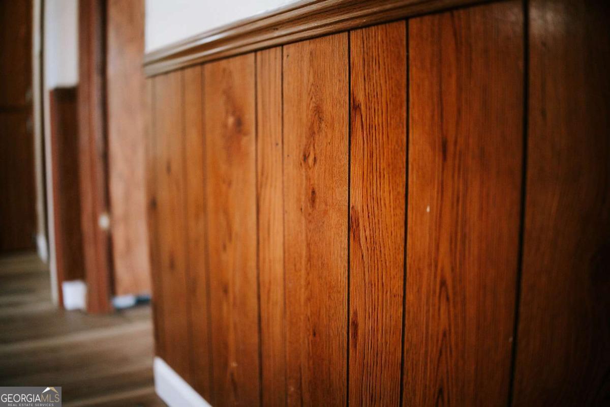 72 Frank Mathews Road Lexington, GA 30648 - Photo 25 of 36 a view of a large window with wooden walls