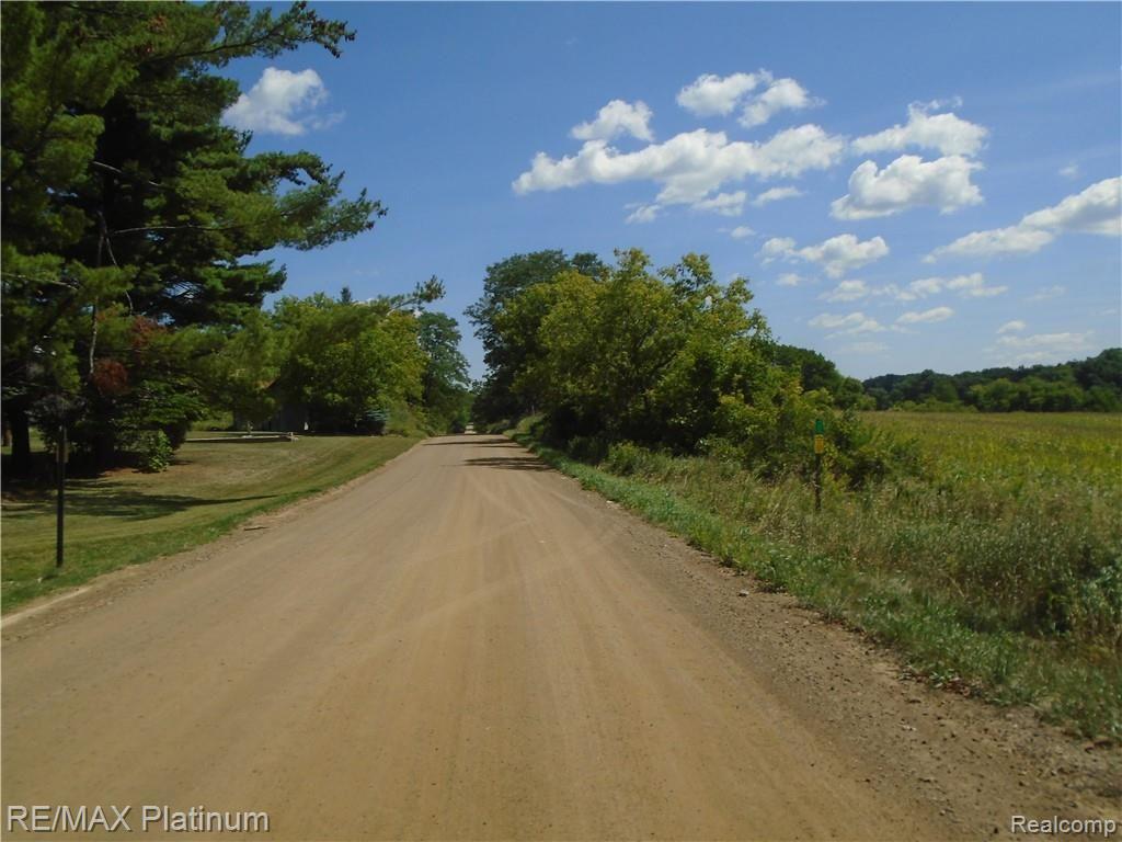 D 2 Germany Road Fenton, MI 48430 - Photo 23 of 27