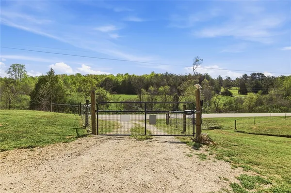 $489,900 | 3015 Pumpkintown Highway, Pickens, SC 29671