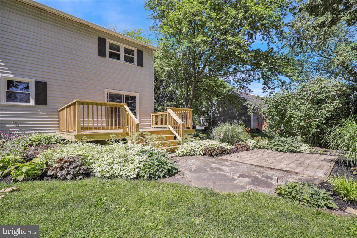 506 Wagonwheel Road Lititz, PA 17543 - Photo 8 of 32
