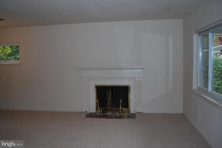 2107 Reedie Drive Silver Spring, MD 20902 - Photo 4 of 12 Living Room