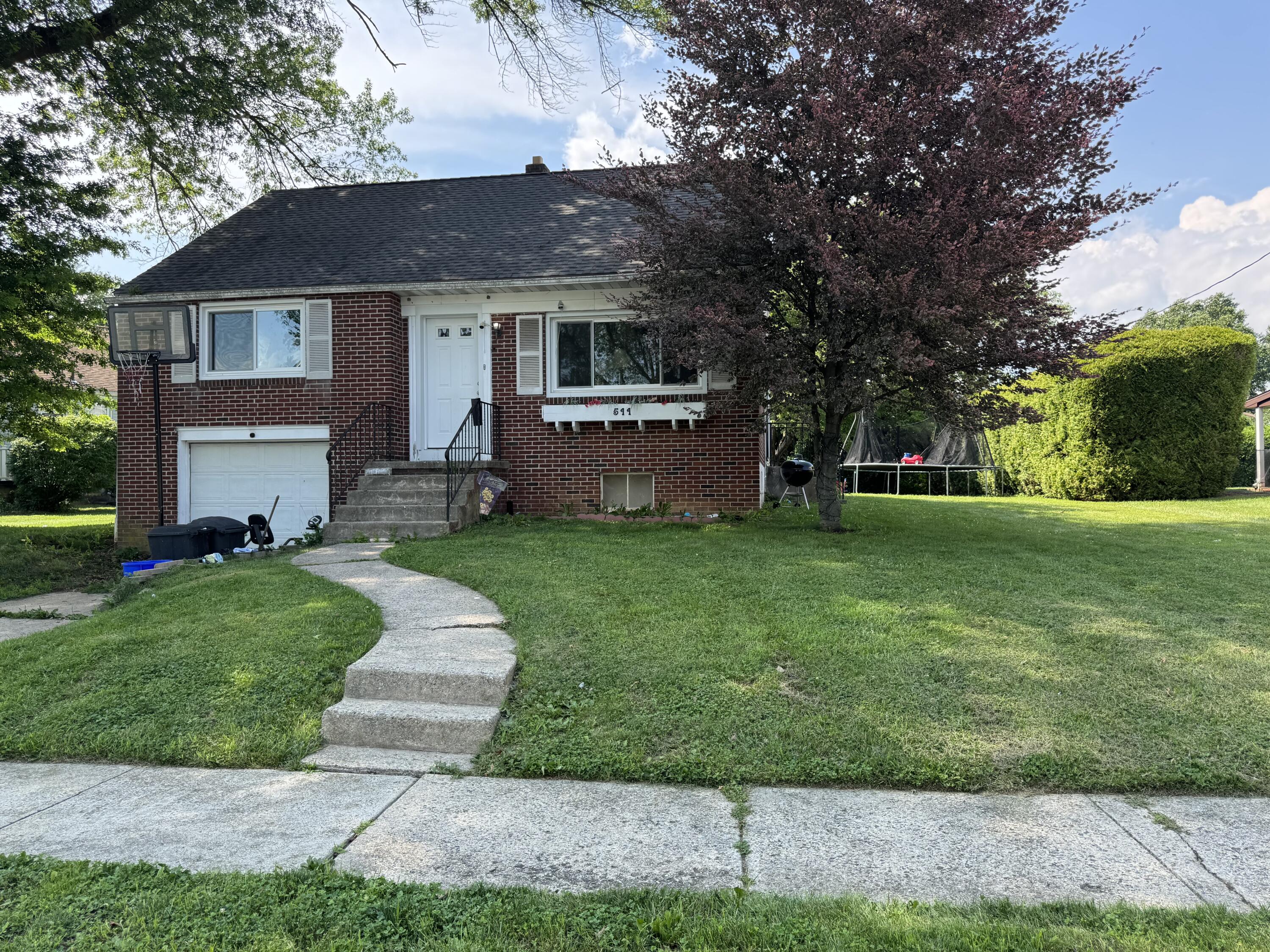 511 Grill Avenue Reading, PA 19607 - Photo 5 of 30 IMG_9062