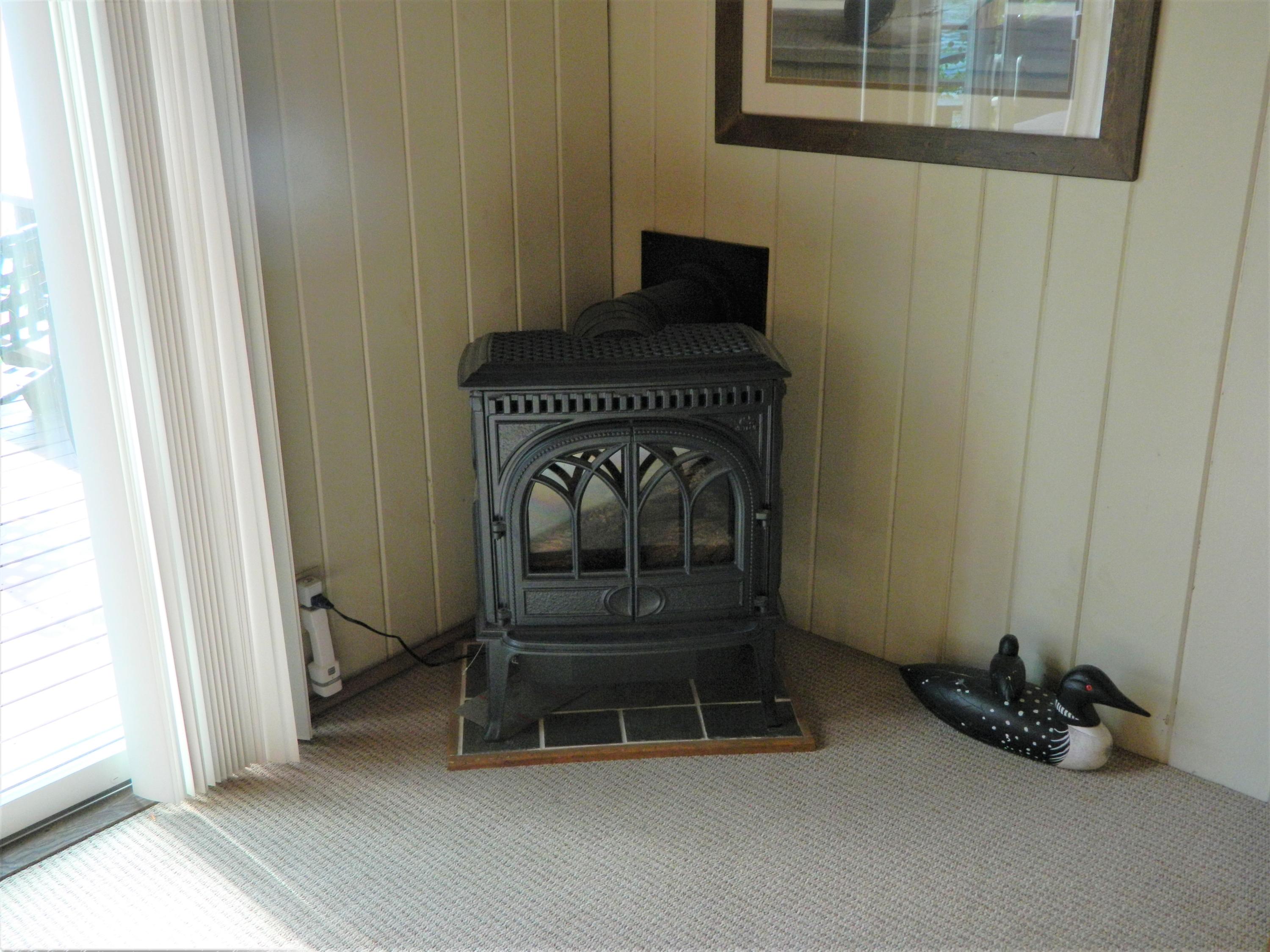 22 Baum Beach Road Hope, ME 04847 - Photo 22 of 29 Propane Stove
