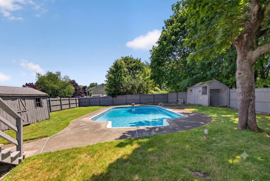 1 Eisenhower Road Peabody, MA 01960 - Photo 19 of 22