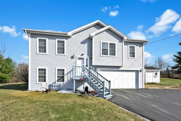 $379,900 | 30 Glen Ridge Lane, Swanton, VT 05478
