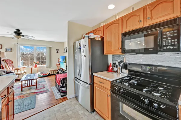 $379,900 | 30 Glen Ridge Lane, Swanton, VT 05478