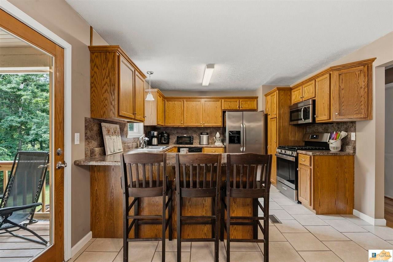 232 Patton Terrace Road Glasgow, KY 42141 - Photo 8 of 29 Gallery Image 8