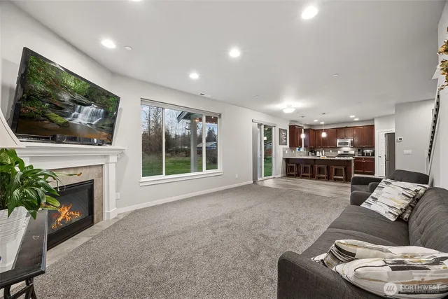 $820,000 | 12016 264th Street East, Graham, WA 98338